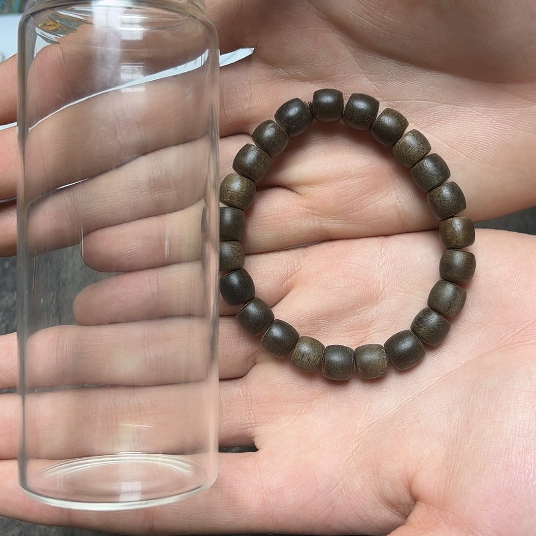 大叶紫檀（黑酸枝木类）