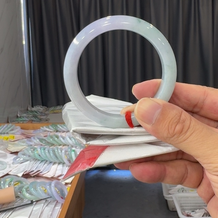 翡翠手镯未镶嵌纯天然缅甸翡翠a货 买断