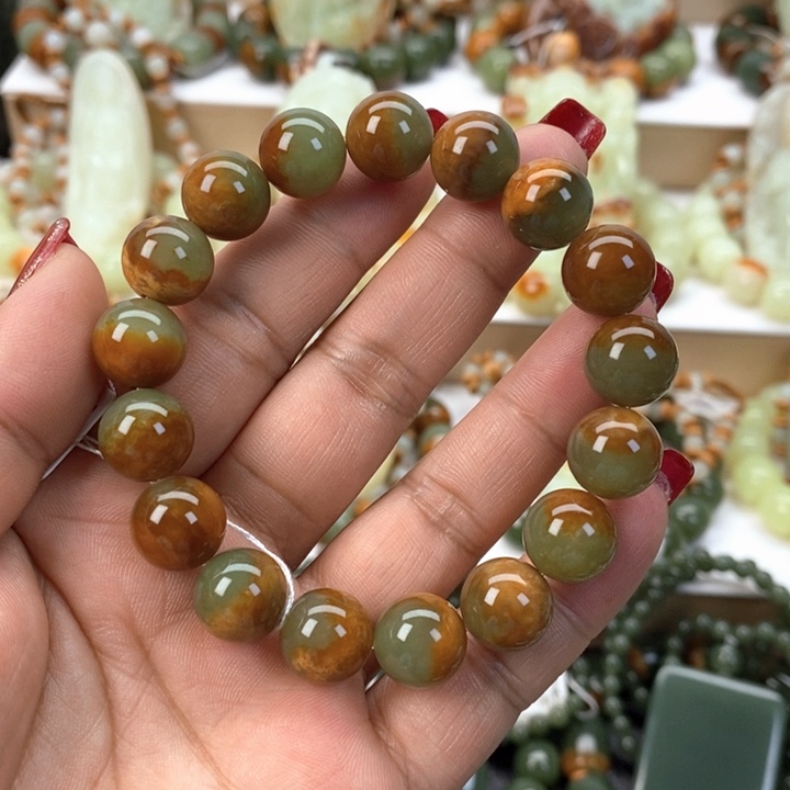 【闪购商品】透闪石质玉手串未镶嵌