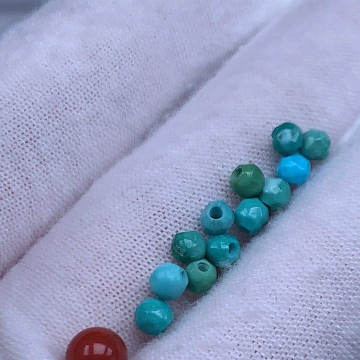 南红玛瑙未镶嵌珠宝奇石