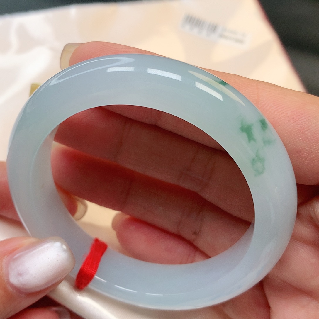 翡翠手镯未镶嵌翡翠手镯105号