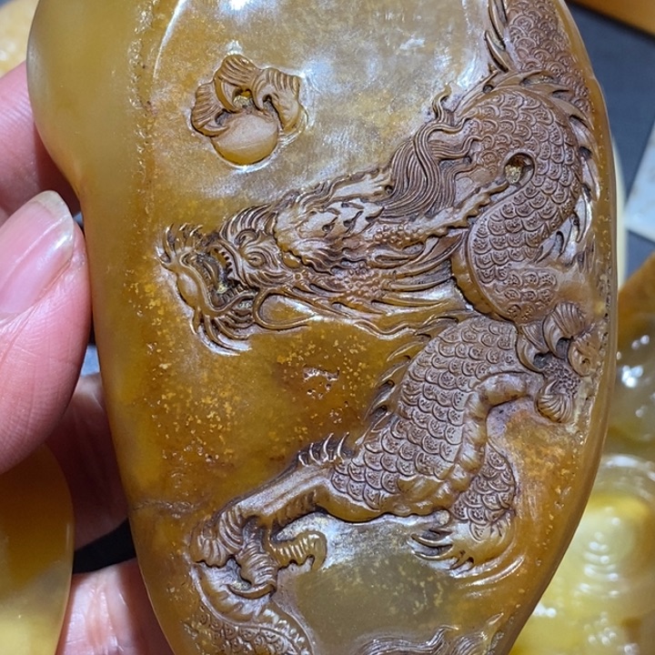 石英质玉（黄龙玉）未镶嵌挂件