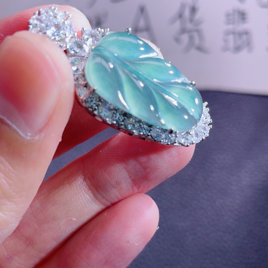 翡翠颈饰未镶嵌999999999