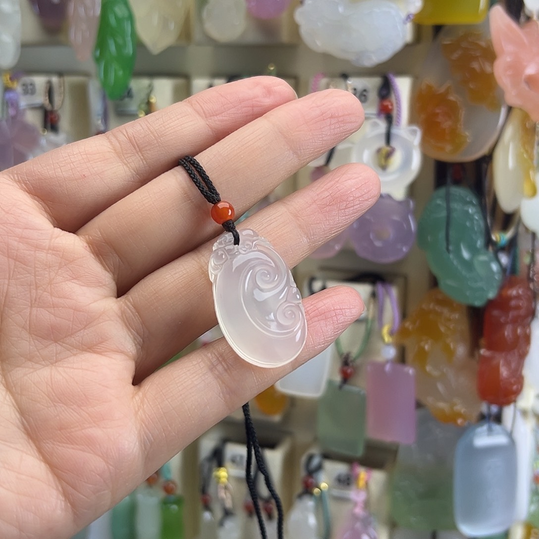 曼***杰玛瑙/玉髓未镶嵌颈饰