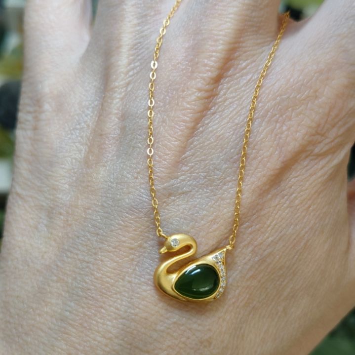 暖***阳和田玉（碧玉）未镶嵌珠宝奇石