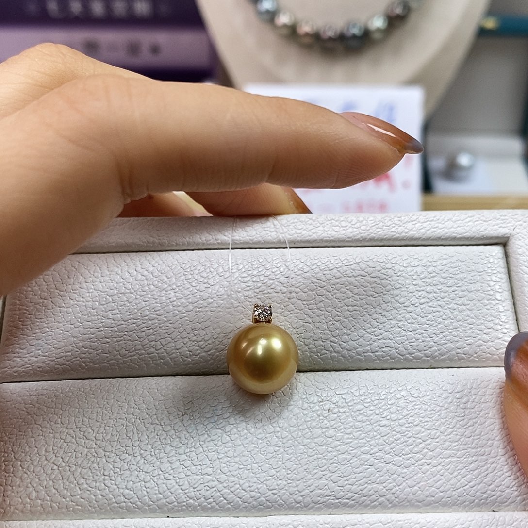 海水珍珠18K金镶嵌吊坠(不含链)11m特浓金南洋金珠吊坠（微瑕）