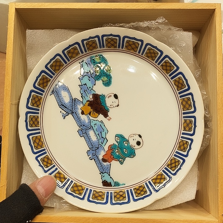 昆***者瓷器木器铁器铜器