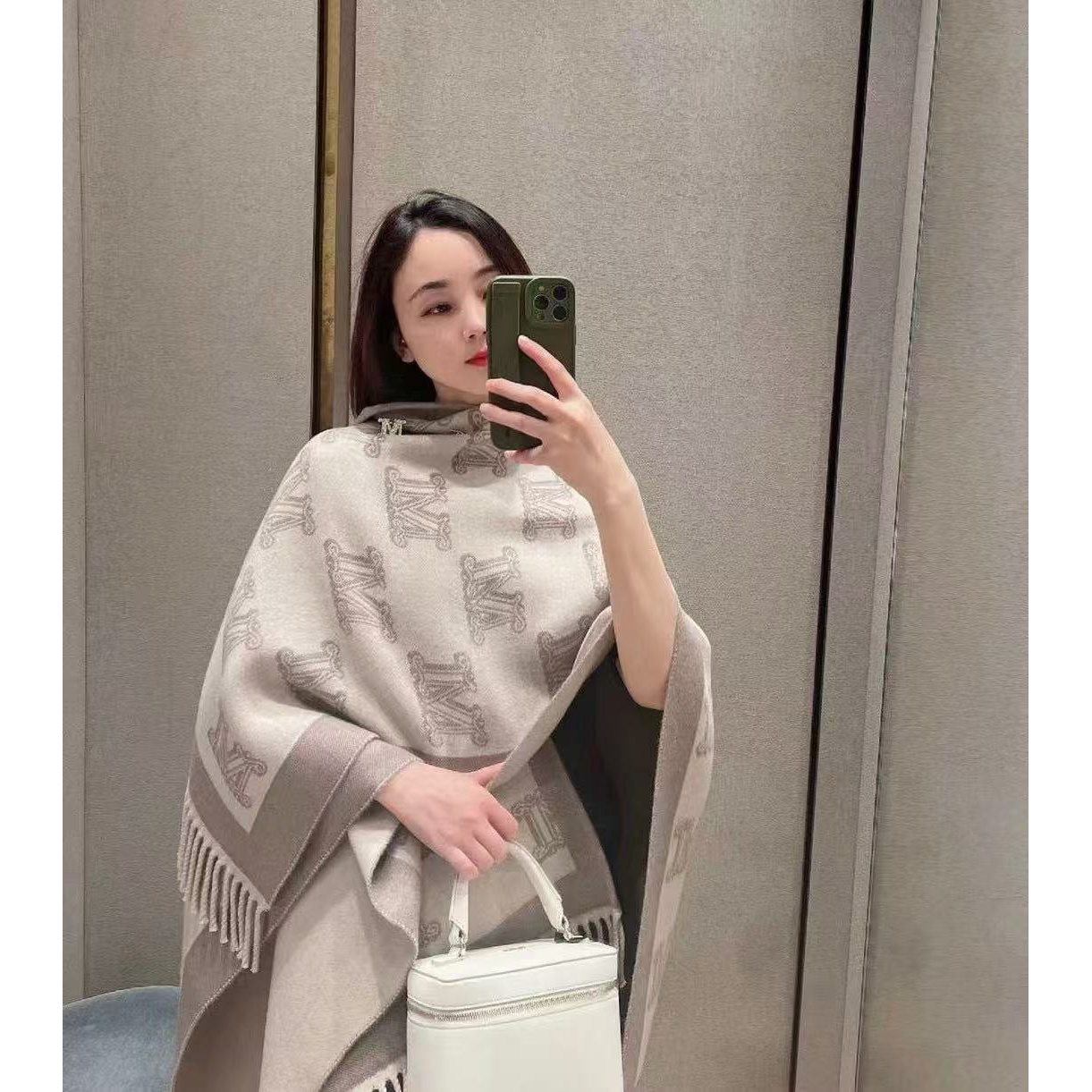 内蒙古厂家直邮双面格子战马流苏披肩秋冬时尚气质高级感保暖披肩