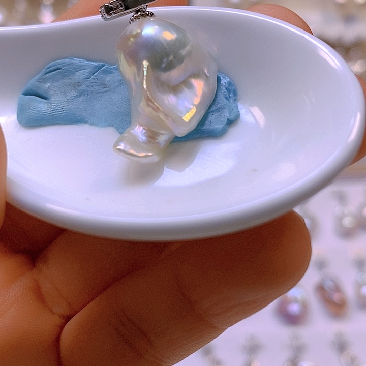 淡水珍珠颈饰合金