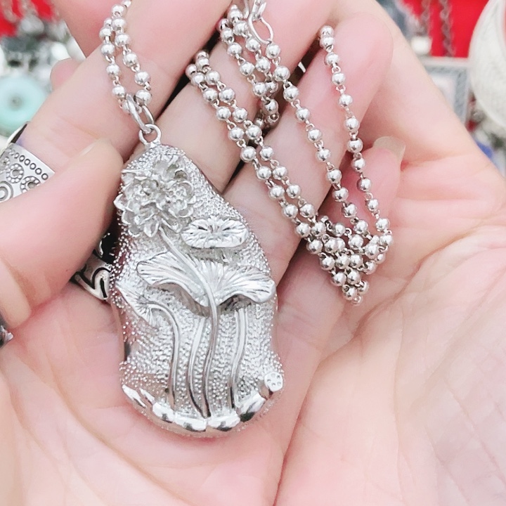 小***运吊坠足银手工银莲花牌毛衣链925
