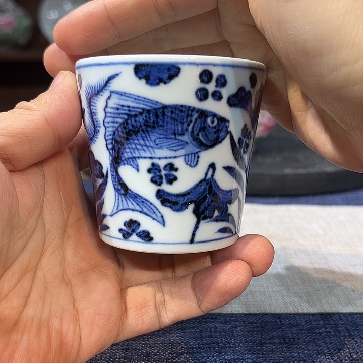 杯子瓷青花鱼藻纹杯