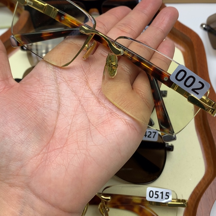 一体款无框竹叶青002