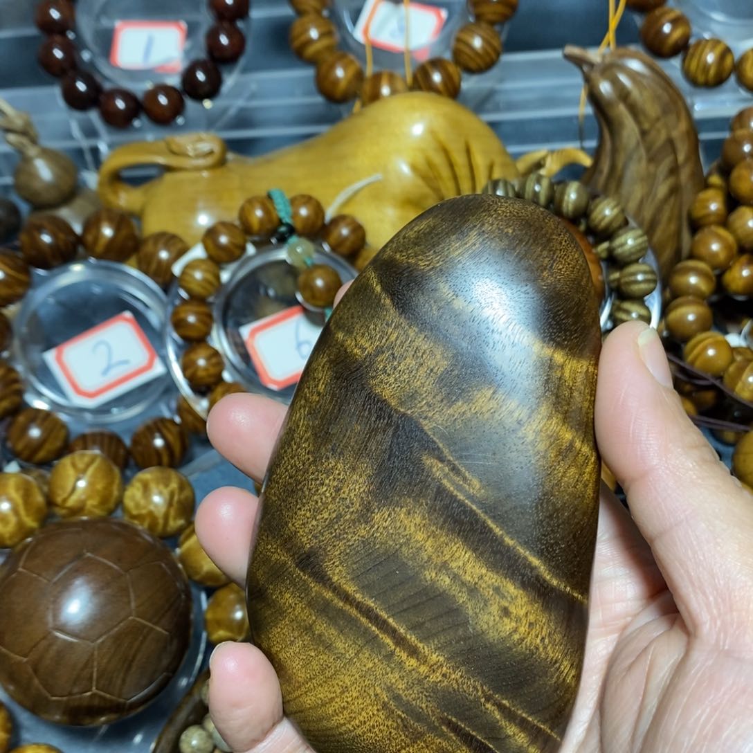 金丝楠木雕工艺品