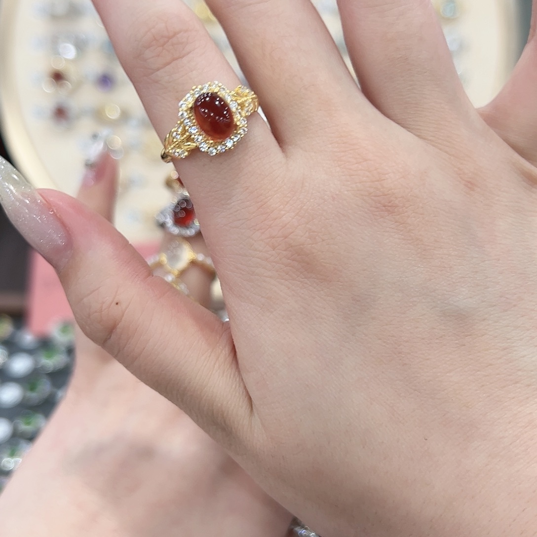 蛇纹石玉戒指银S925镶嵌M***a