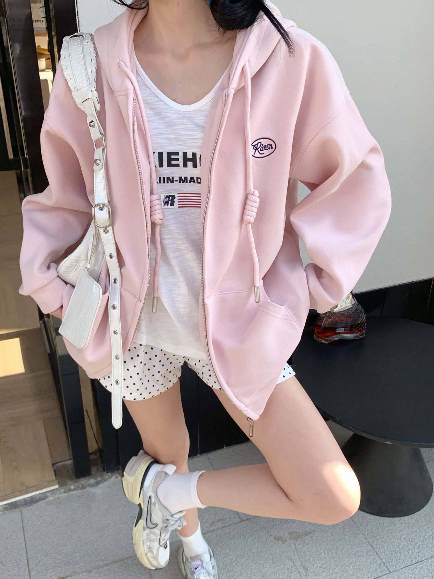 春季新品刺绣R字母大版卫衣开衫外套云小熊服饰