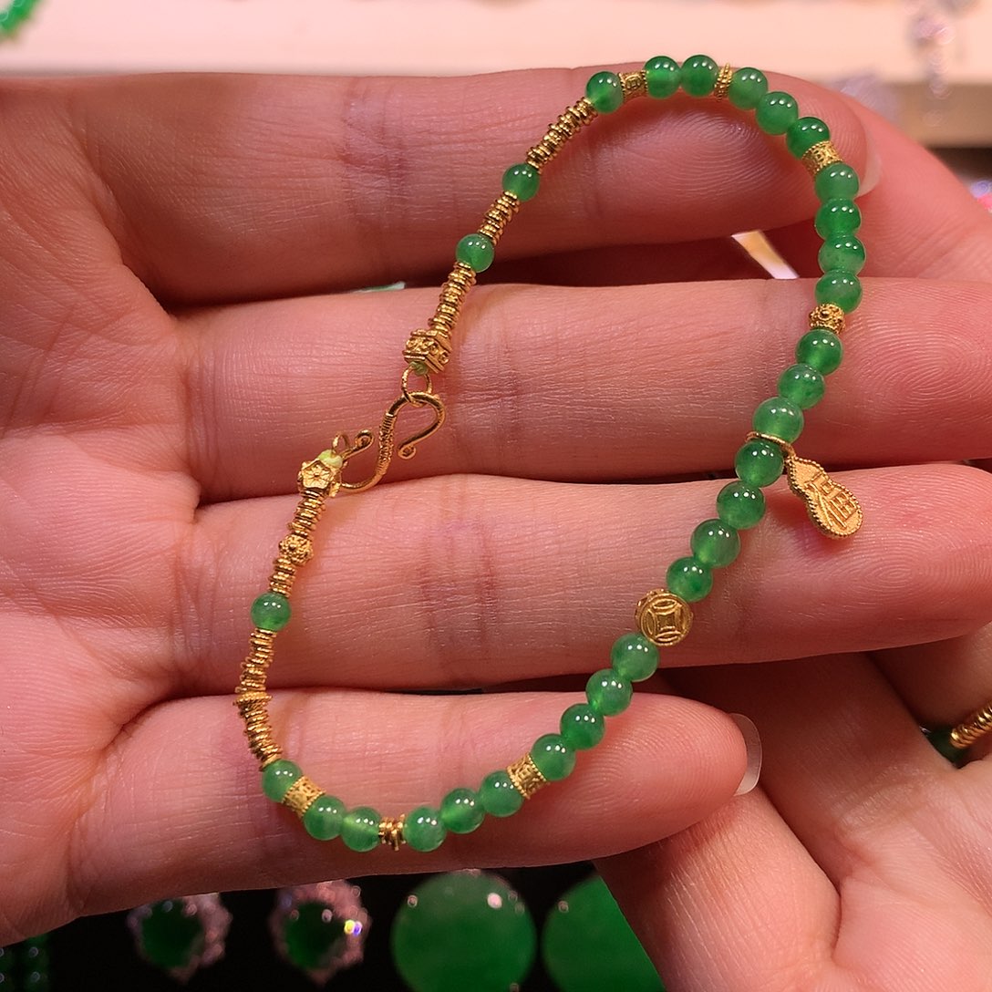 翡翠手链18K金镶嵌缅甸翡翠手链18k镶嵌