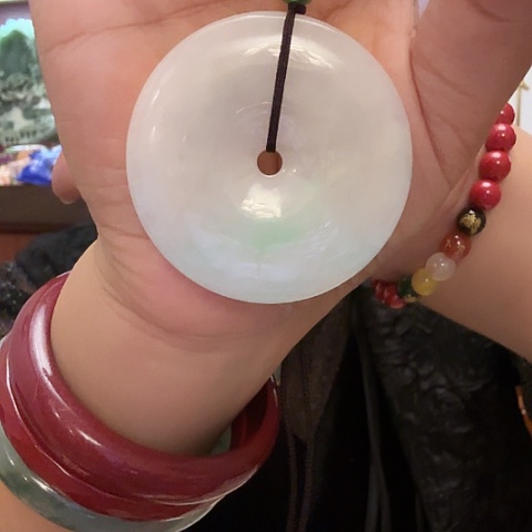 翡翠颈饰未镶嵌项链