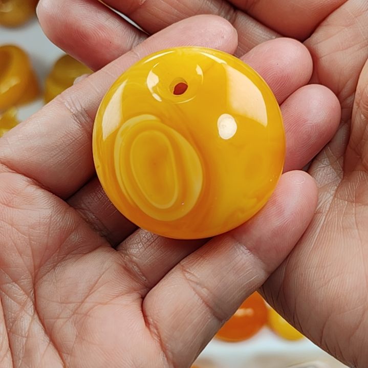 蜜蜡吊坠(赠链)未镶嵌