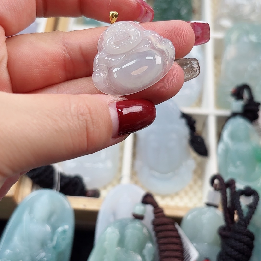 翡翠颈饰18K金镶嵌佛