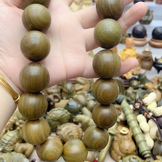 维腊木（绿檀）3.5手持