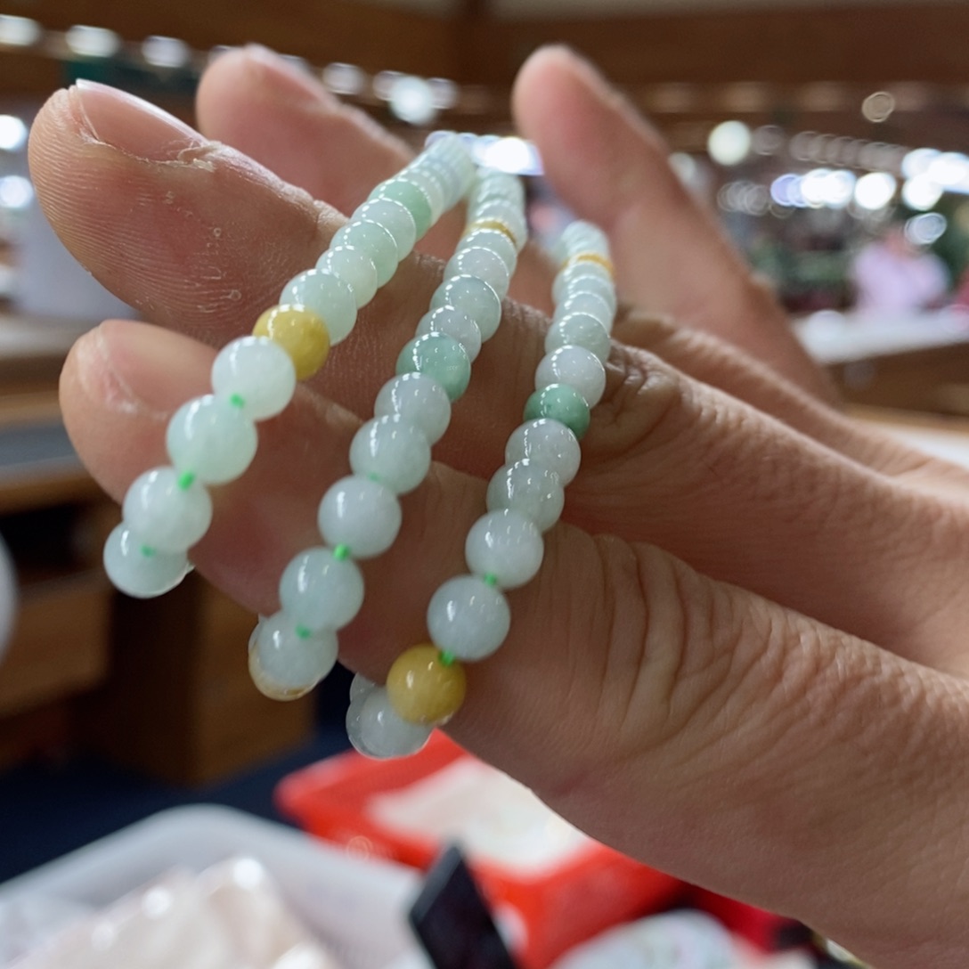 未镶嵌手链翡翠多样性发一