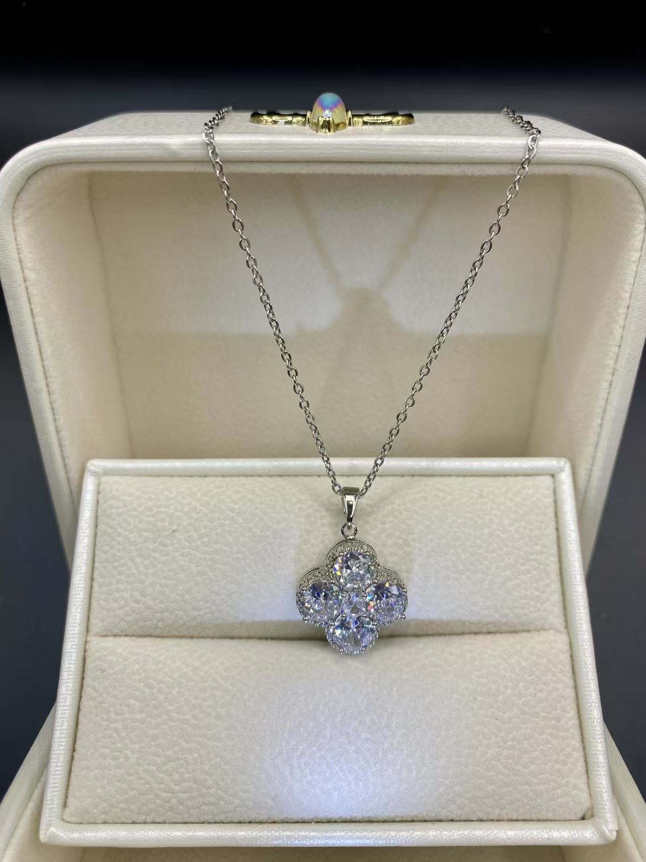 吊坠 【星辉绚灿  闪耀之星】B897