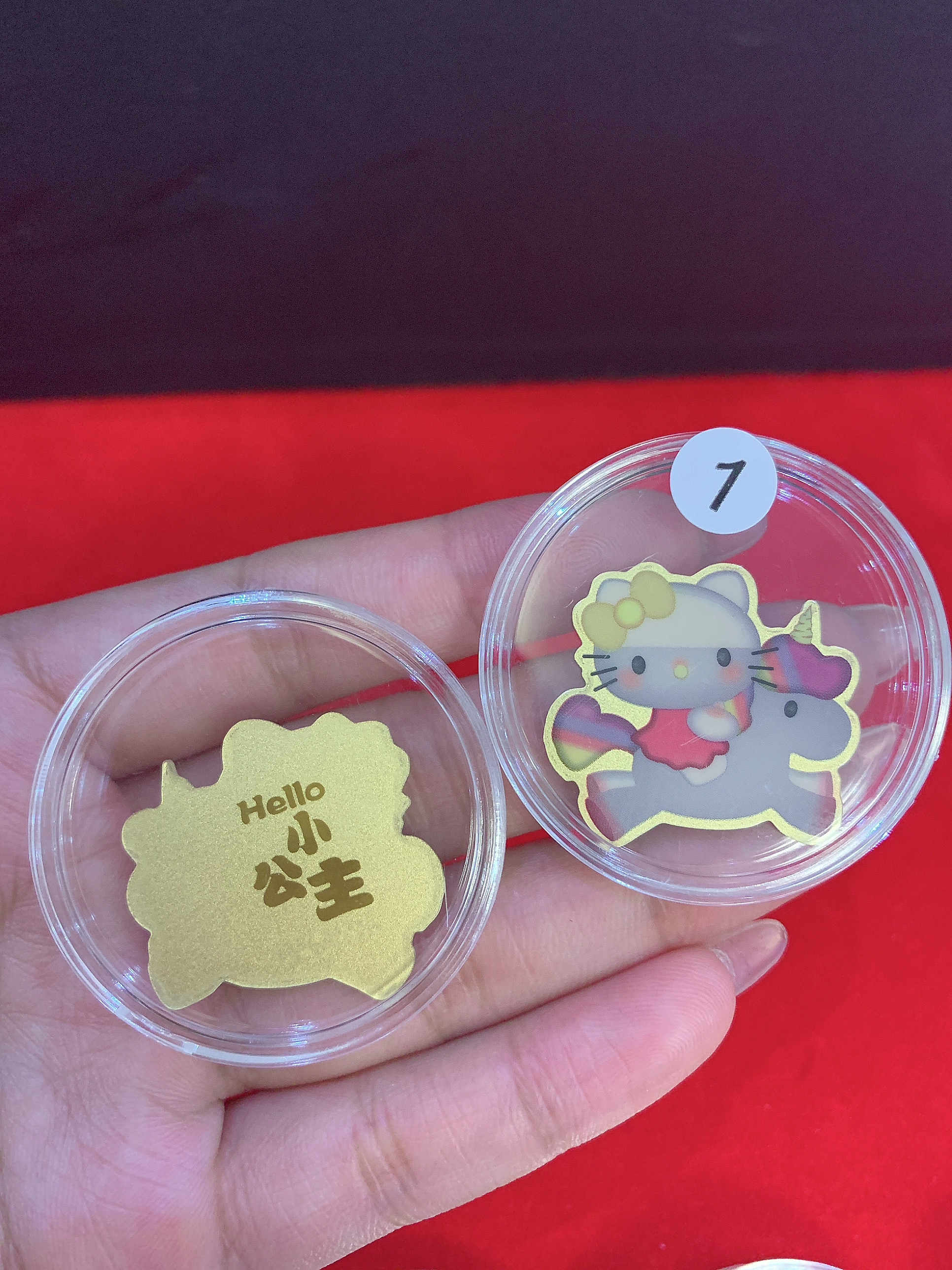 含金工艺品库洛米凯蒂机器猫史迪仔草莓熊卡通手机贴送女友礼物