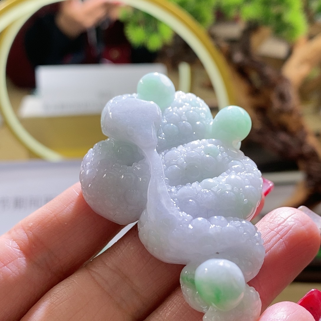 【闪购商品】翡翠颈饰未镶嵌蛇