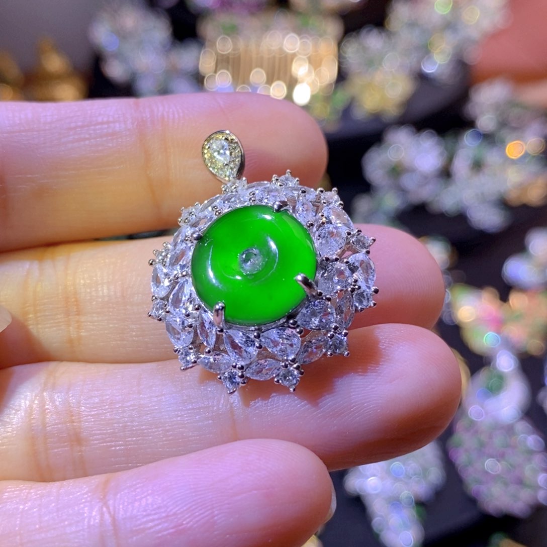 翡翠银S925镶嵌项圈天然翡翠