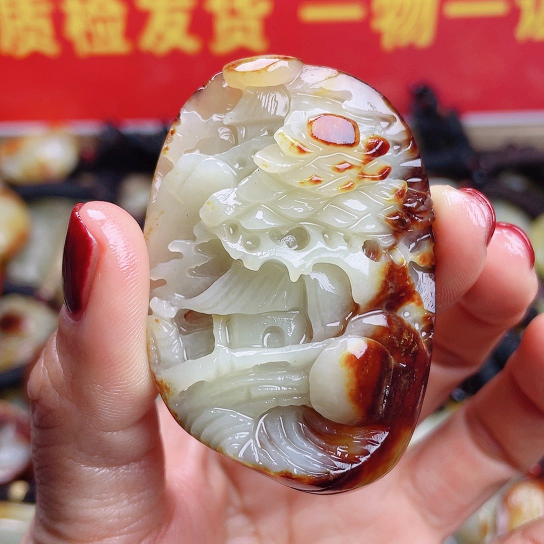 和田玉颈饰未镶嵌