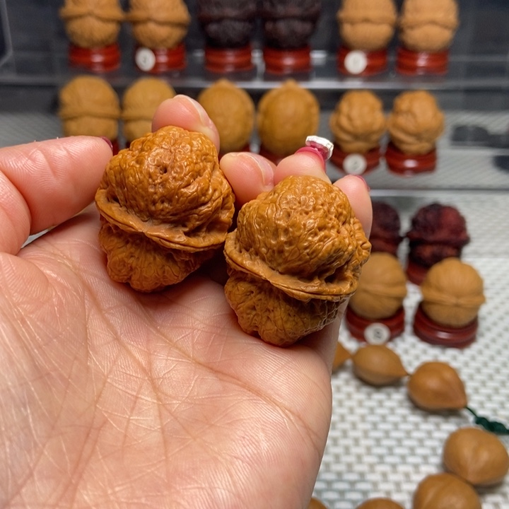 文玩核桃把件3金貔恘