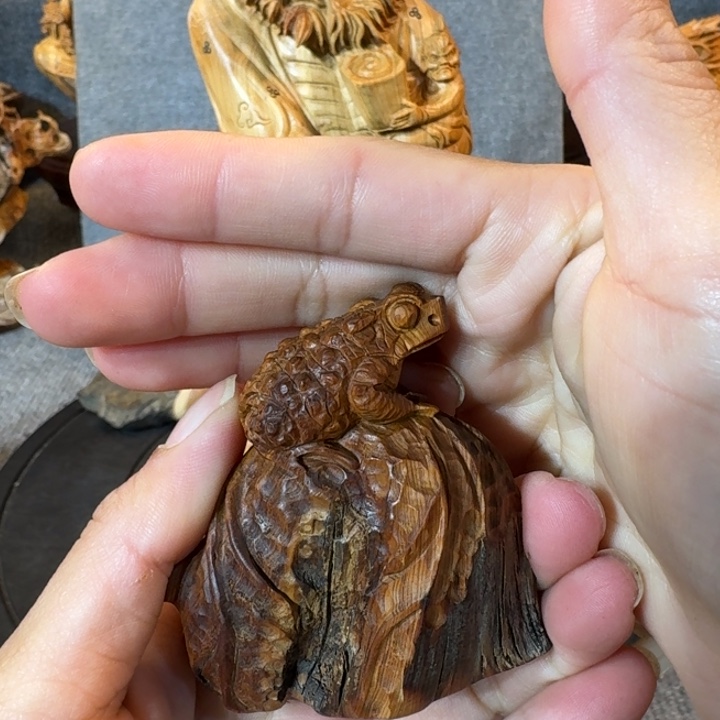 崖柏摆件手把件等