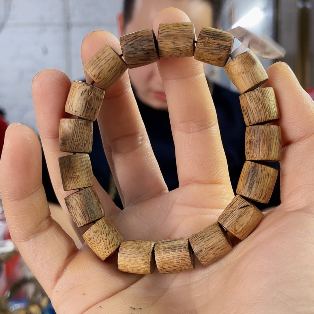 沉香手串海南乌身桶珠单圈1.1/11克多样性发一