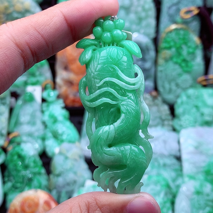 翡翠吊坠(不含链)未镶嵌