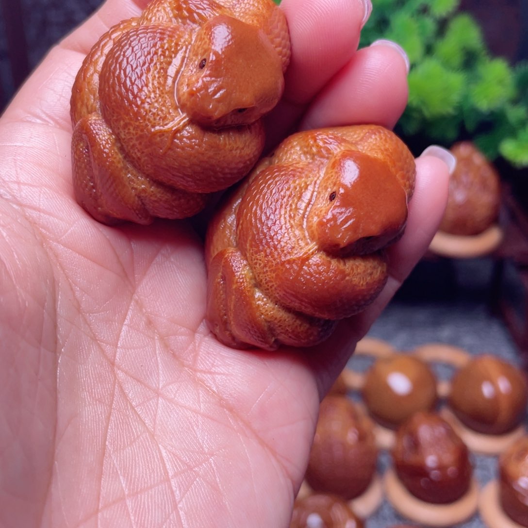 【闪购商品】橄榄核手串/手链32左右蛇手球