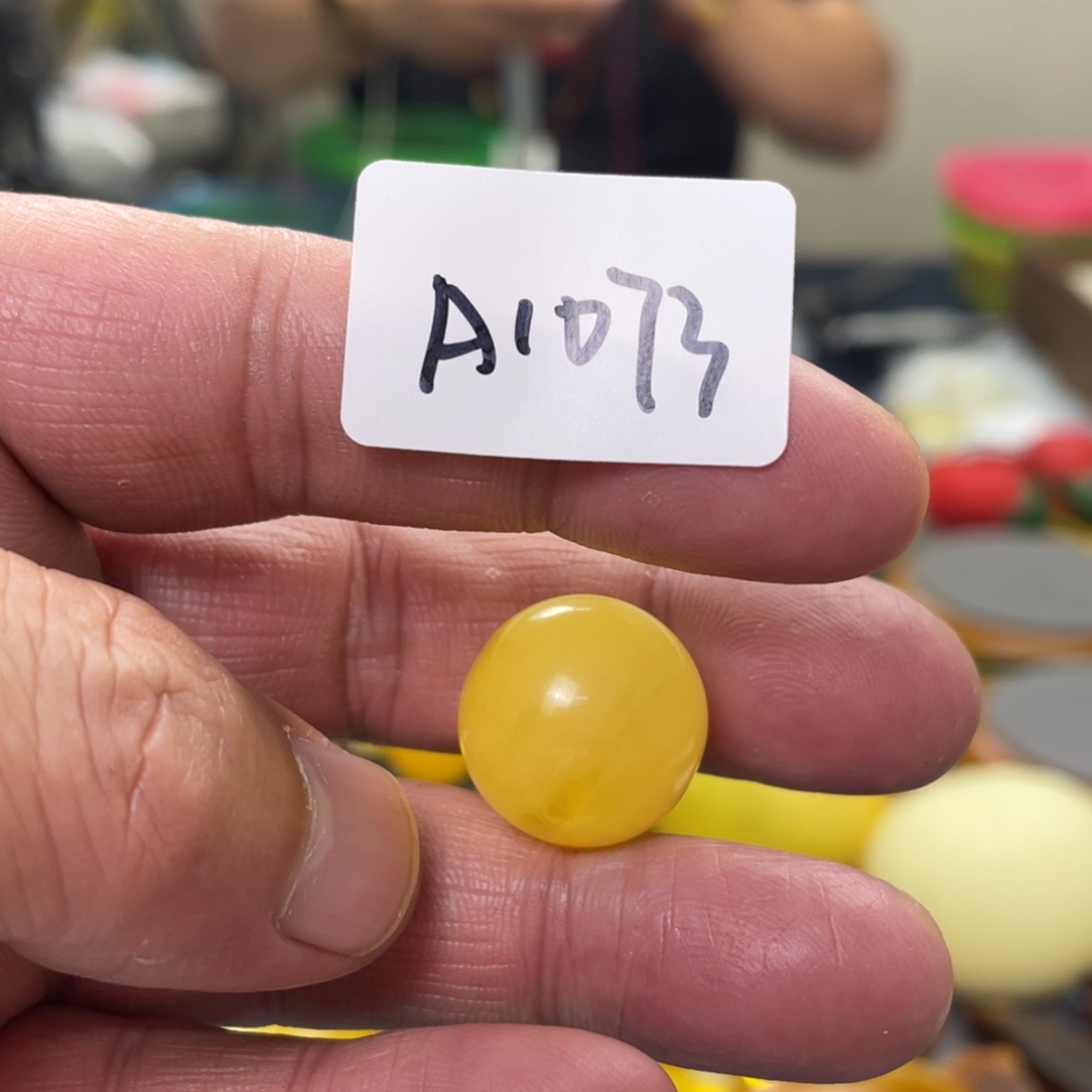 手链琥珀未镶嵌多样性发，发其中一件