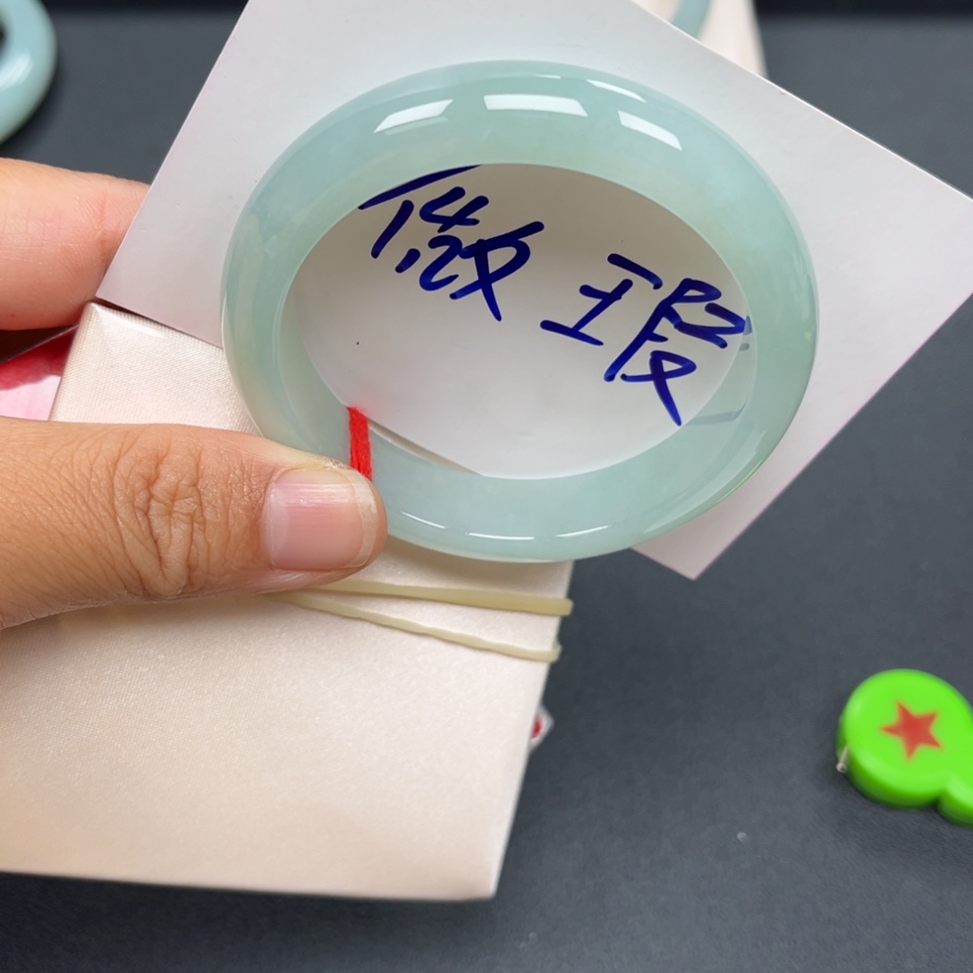 翡翠未镶嵌手镯手镯