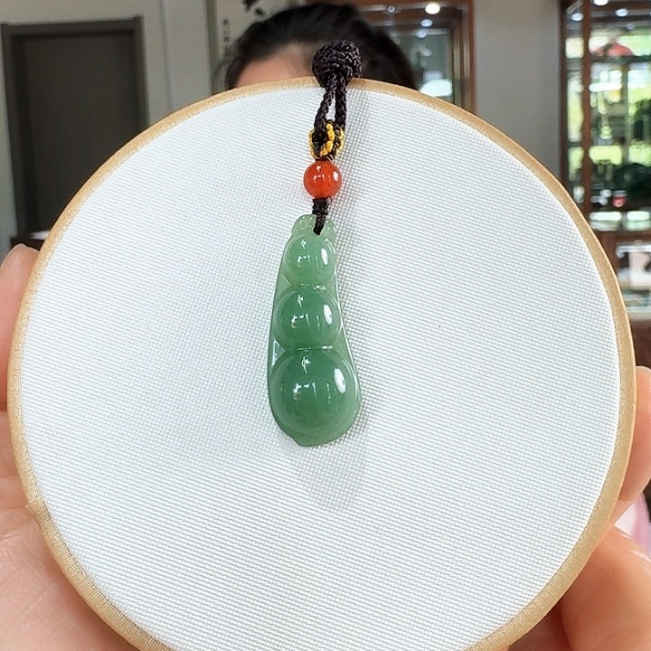 密玉（石英质玉）吊坠未镶嵌