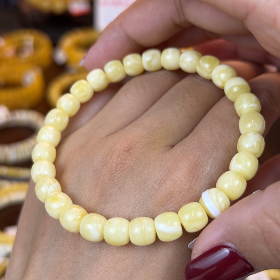 琥珀裸石未镶嵌kkjjjnnmm