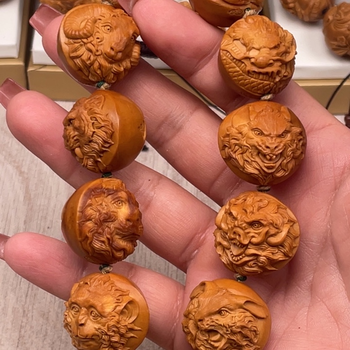 老***哈橄榄核吊坠橄榄核