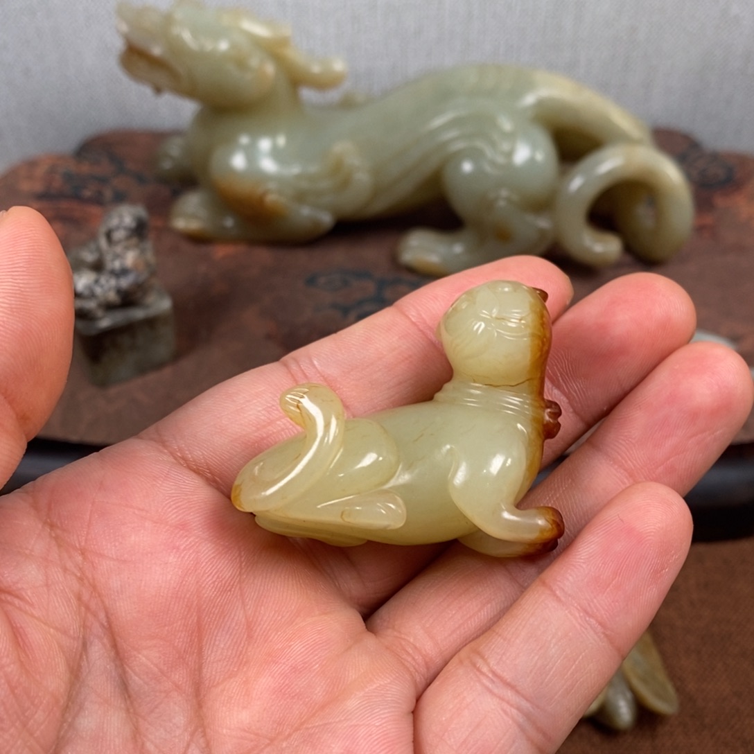 美***活非常精美的脖挂件