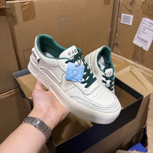 海男鞋剪标095纯色头层牛皮 专柜样鞋撤柜