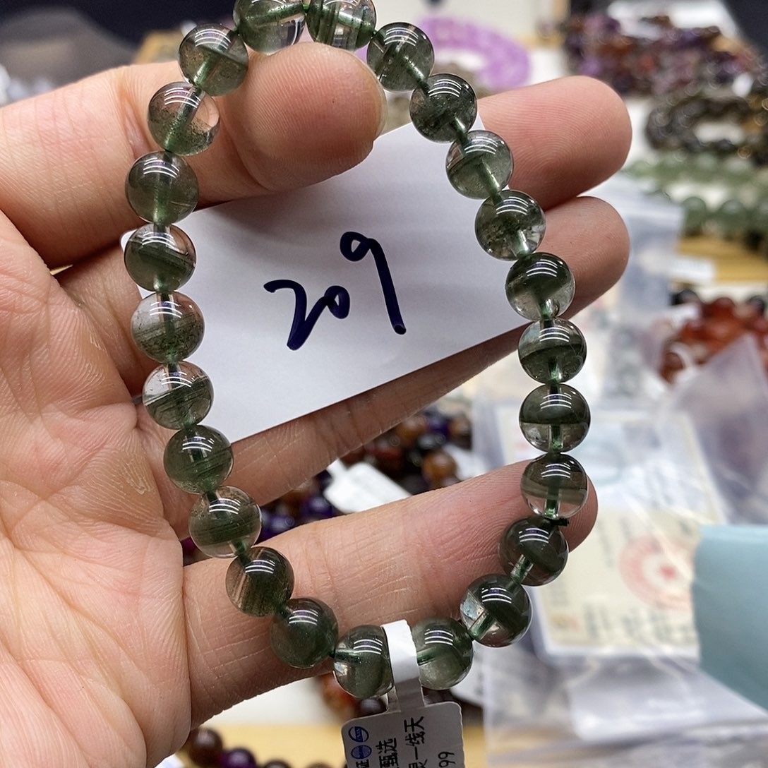 水晶手串未镶嵌天然