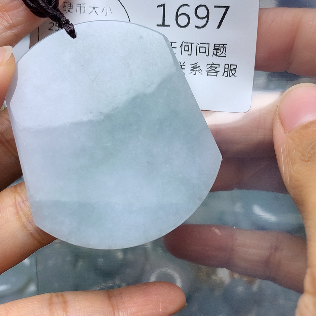 翡翠未镶嵌颈饰1697