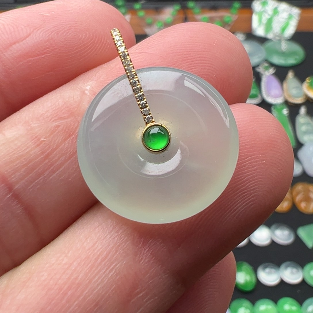 翡翠颈饰18K金镶嵌扣子17.9