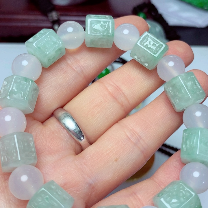 翡翠手链未镶嵌手链