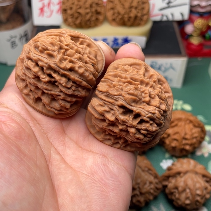 【闪购商品】文玩核桃把件45全品楼
