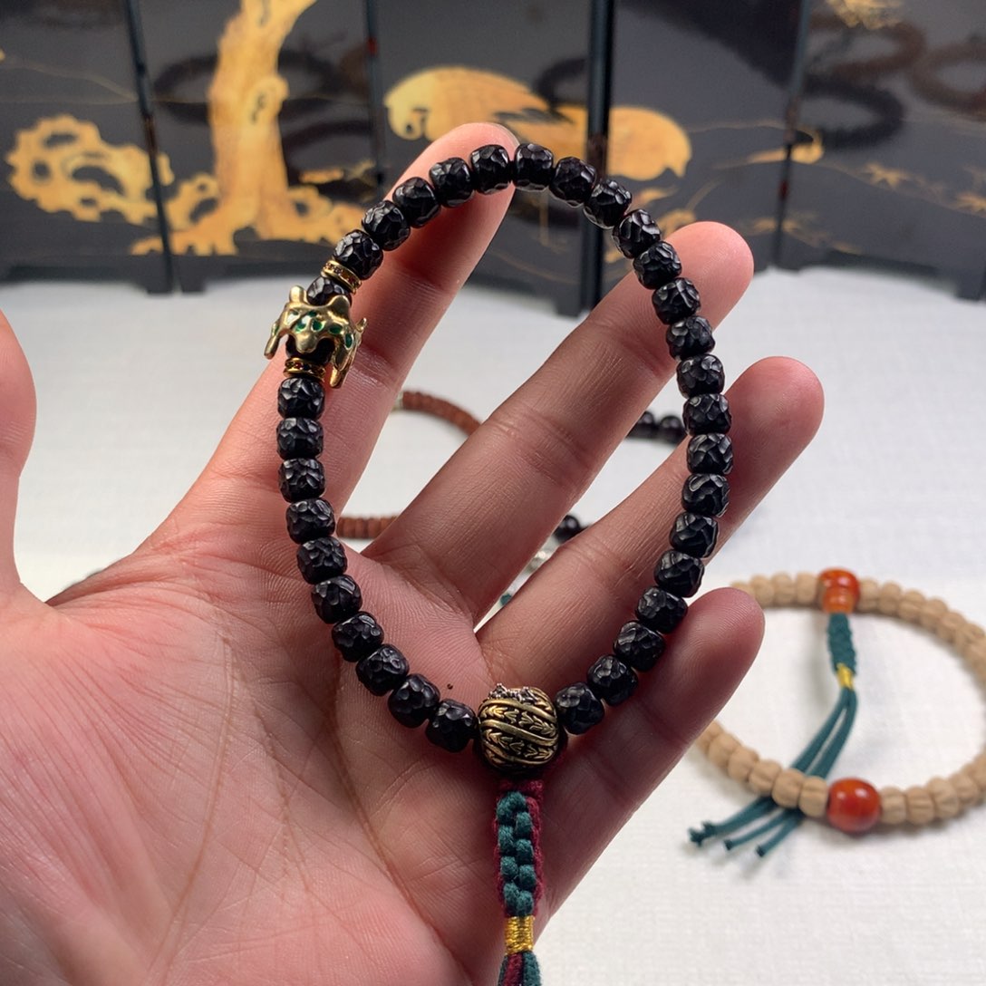 椰蒂吊坠8268568554533336