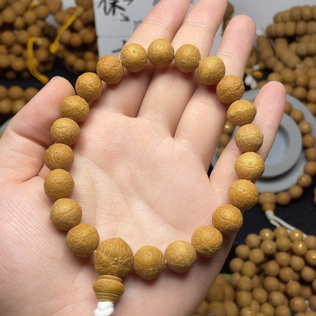 阿***泵手串凤眼菩提12左右108颗