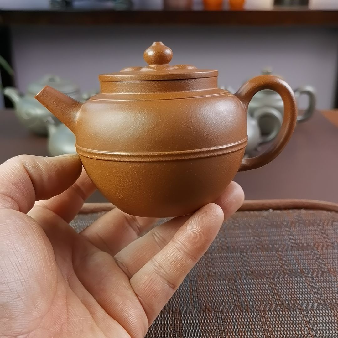 紫砂茶壶沉香泥菱花玉带250CC